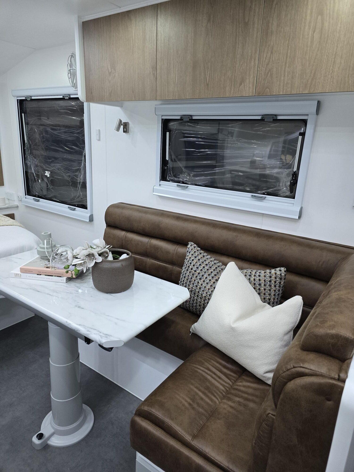 RAIDER X - Off-Grid & Family Caravan